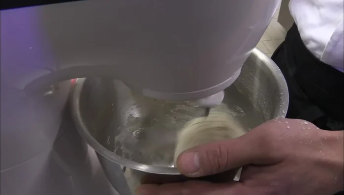 Laisser reposer au frigo pendant au moins 1 heure.