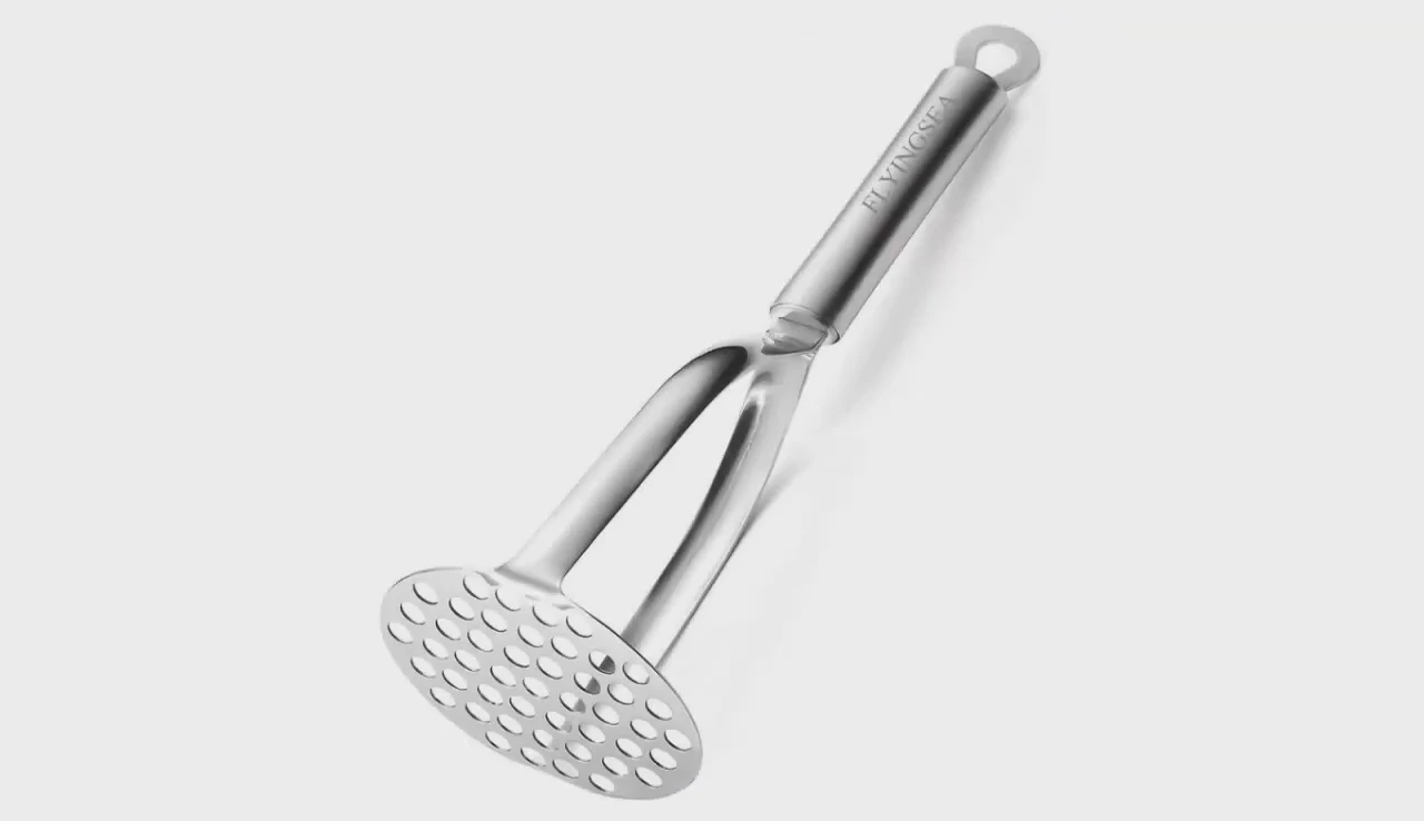 Mise en avant du design ergonomique et du polissage miroir
