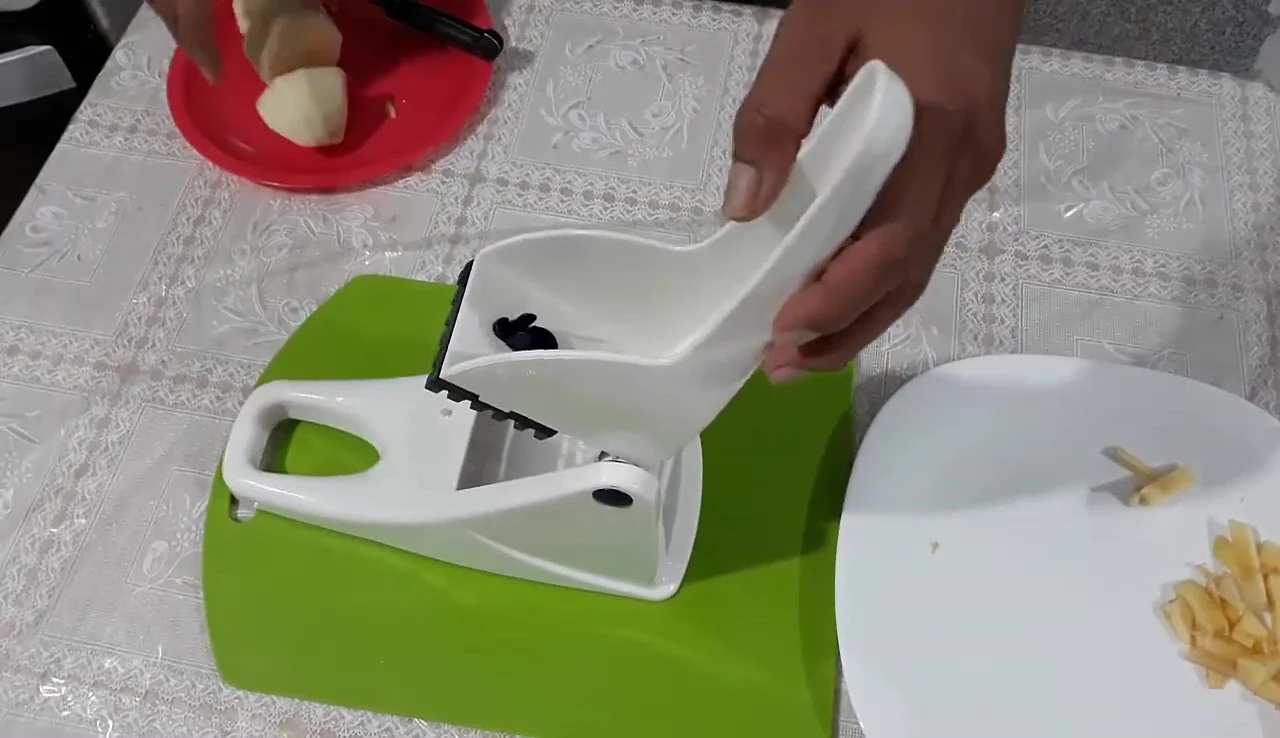 Tranchage de pommes de terre