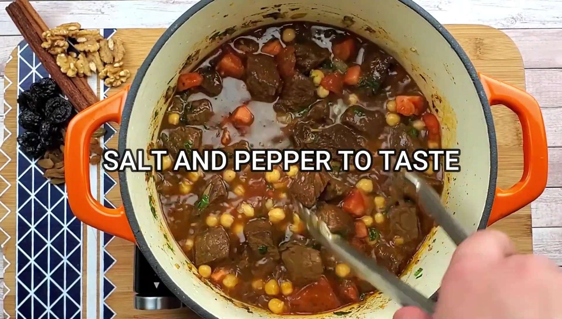 Tajine mijotant à feu doux