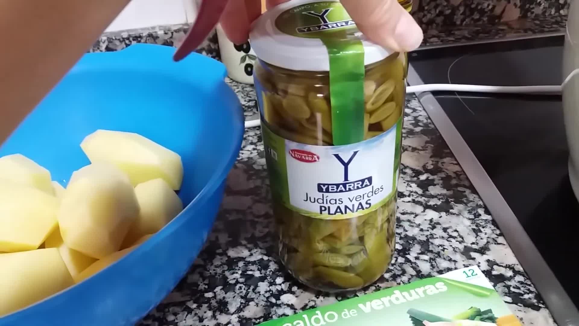 Les haricots verts lavés et prêts à être utilisés.