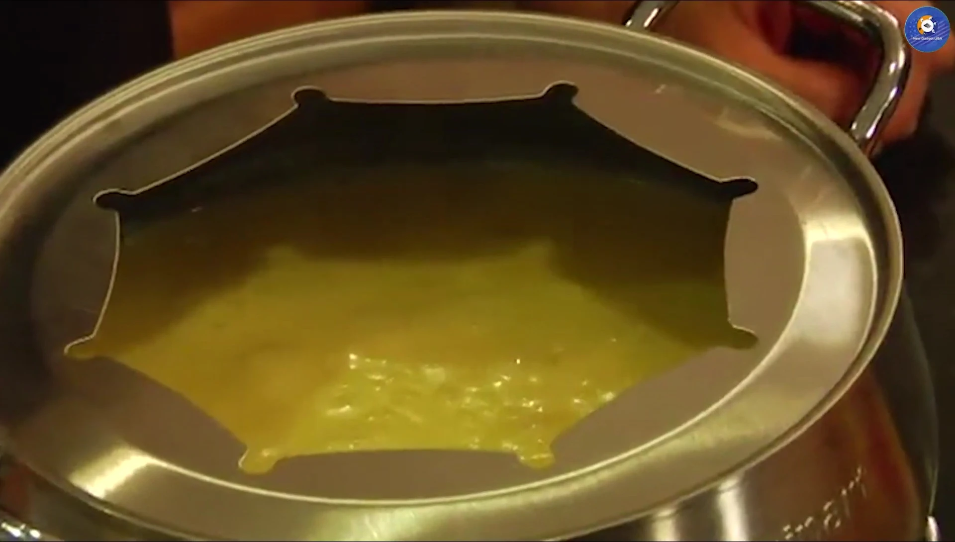 Vue d'ensemble du pot à fondue électrique Kinat CFO3 SS