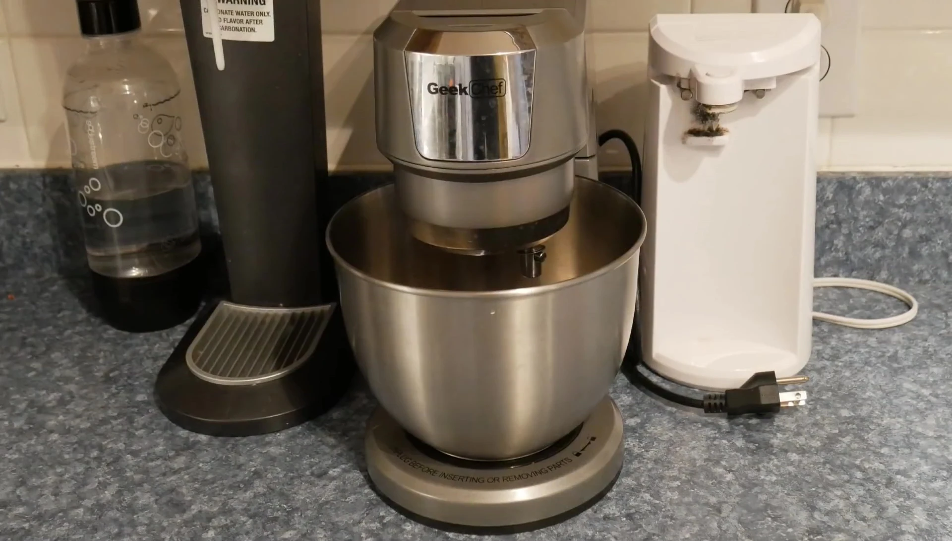Comparaison de la taille du Geek Chef avec d'autres appareils