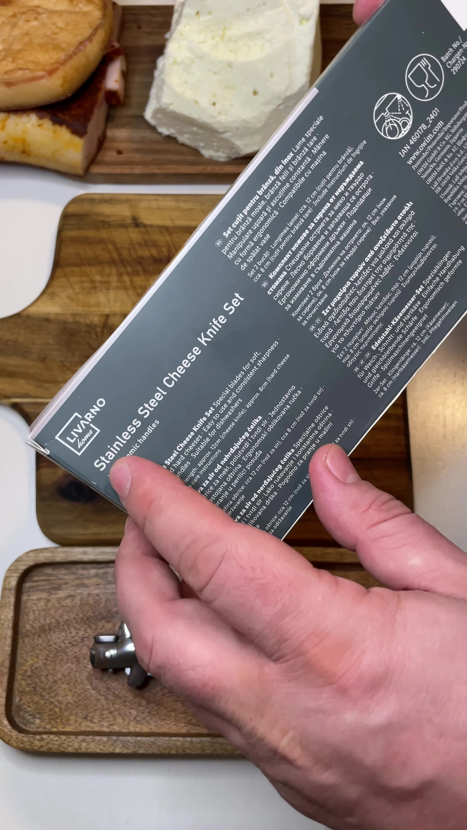 Vue d'ensemble du coffret de couteaux à fromage Livarno Home.