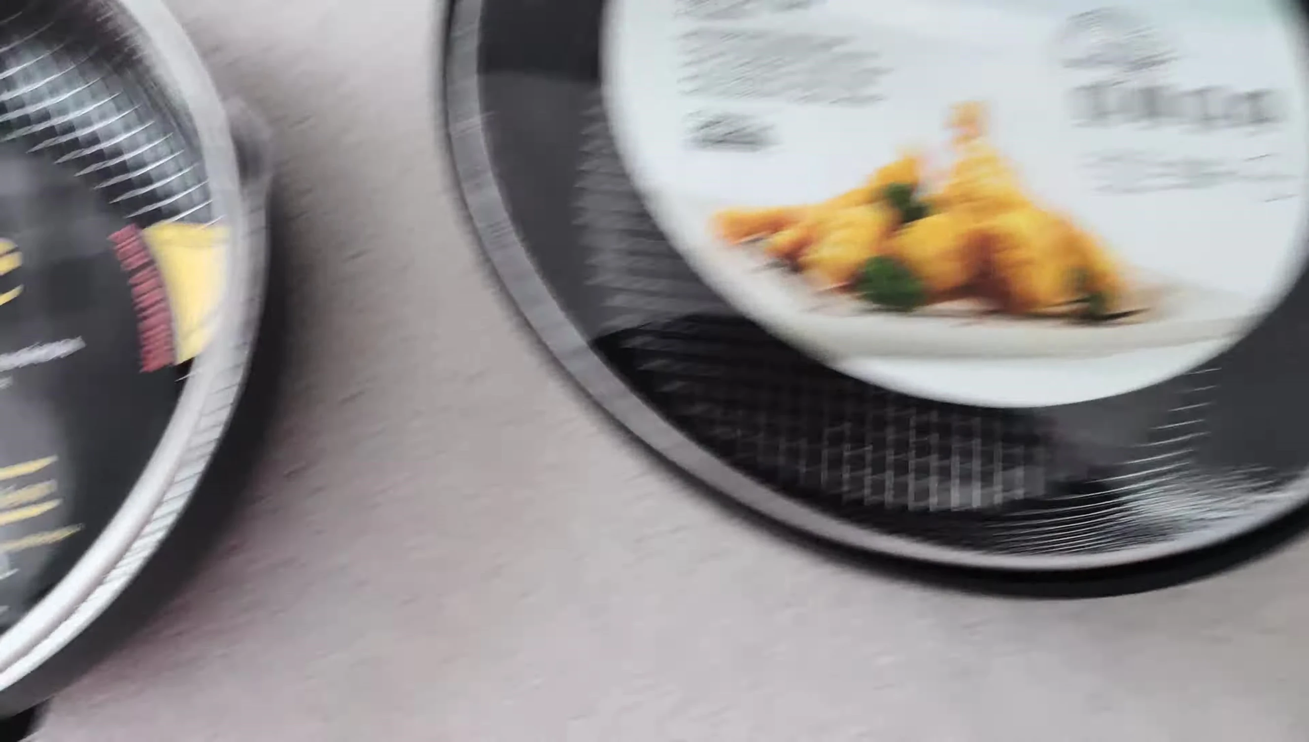 Gros plan sur la poêle Lifestyle (24cm) et la mention de sa taille.