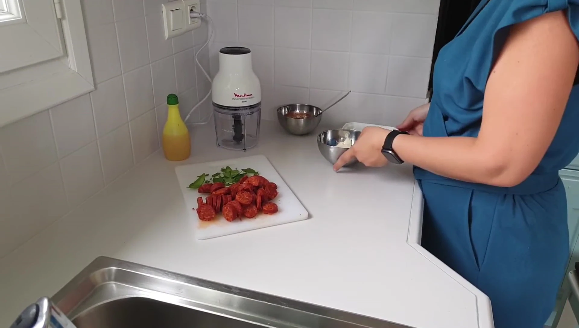 Ingrédients préparés pour la recette de tartinade.