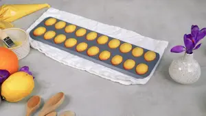 Recette de Mini Madeleines moelleuses à l'orange et au citron