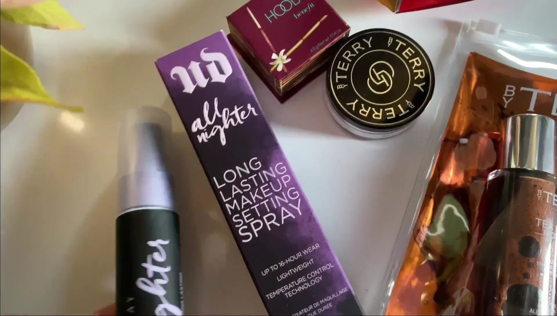 Spray fixateur Urban Decay.