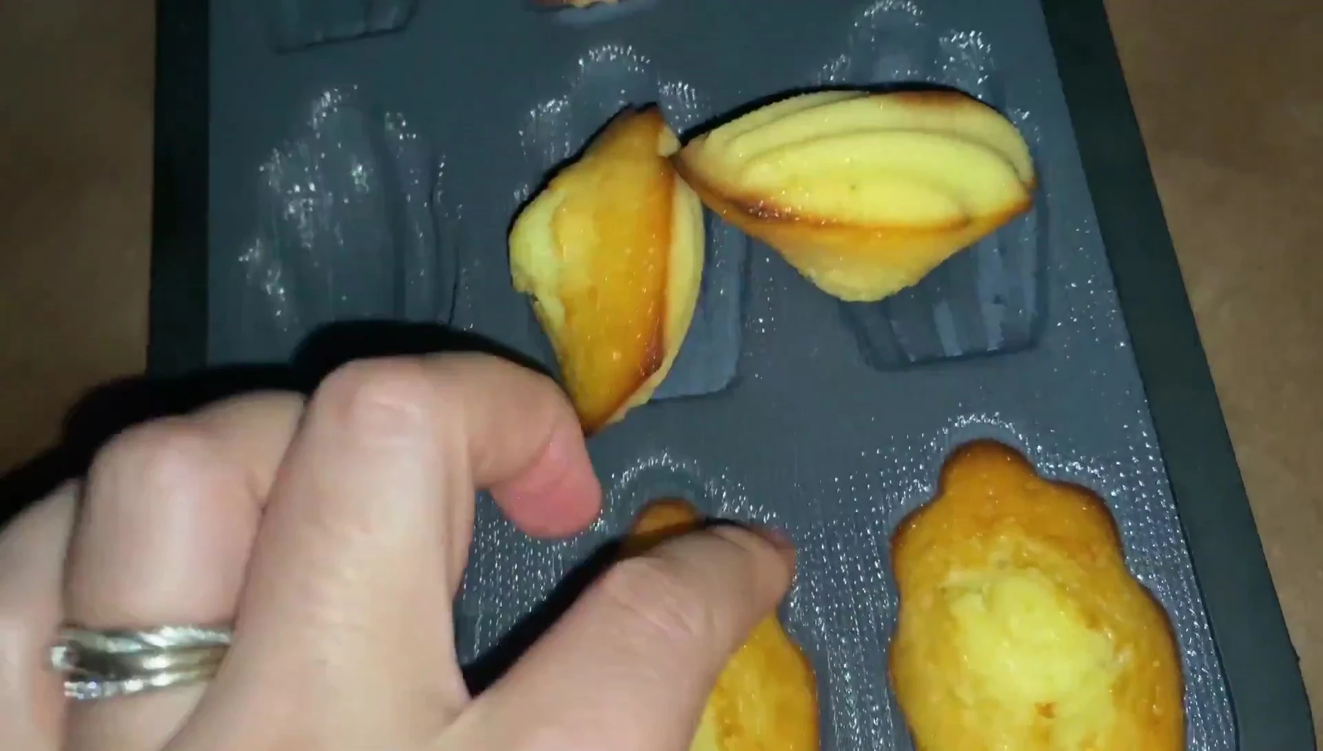 Madeleines démoulées facilement.